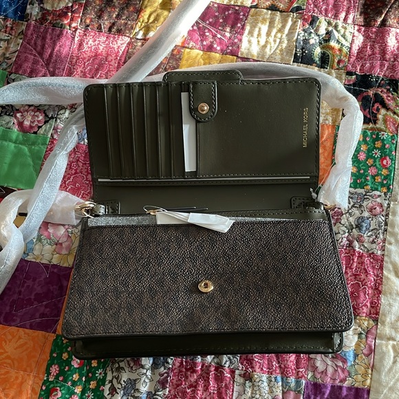 Michael Kors small bag - Picture 2 of 8